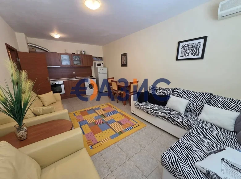Квартира 2 комнаты 66 м² Несебр, Болгария