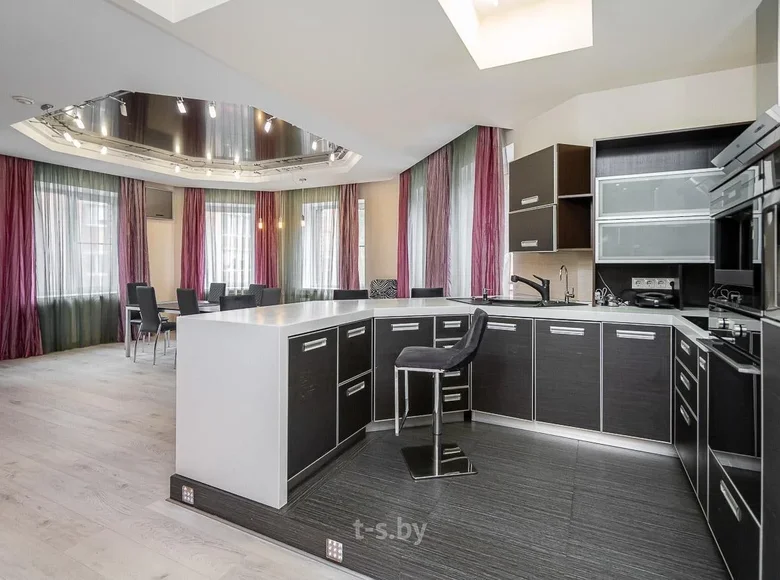Wohnung 4 zimmer 116 m² Minsk, Belarus