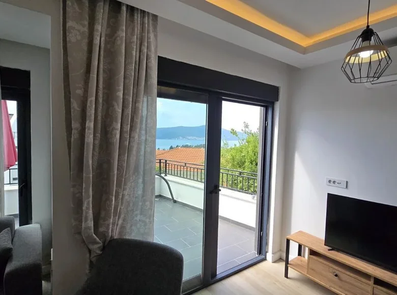 Apartamento 3 habitaciones 48 m² Tivat, Montenegro