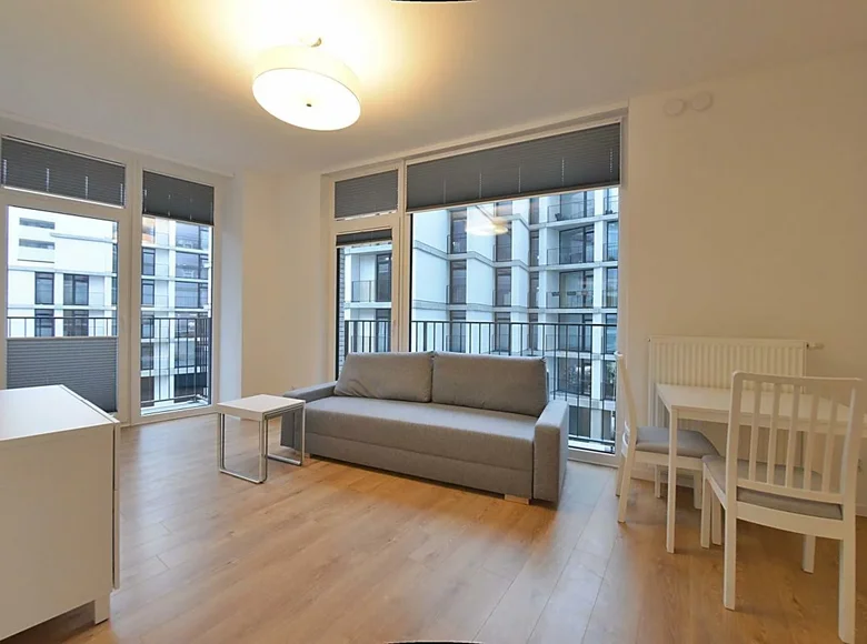 2 room apartment 43 m² in Warsaw, Poland