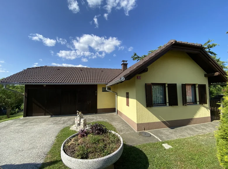 Dom 2 pokoi 1 428 m² Dobrovnik Dobronak, Słowenia