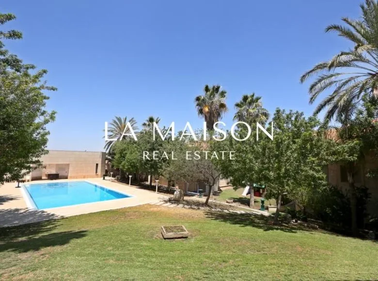 Maison 5 chambres 1 000 m² Latsia, Chypre