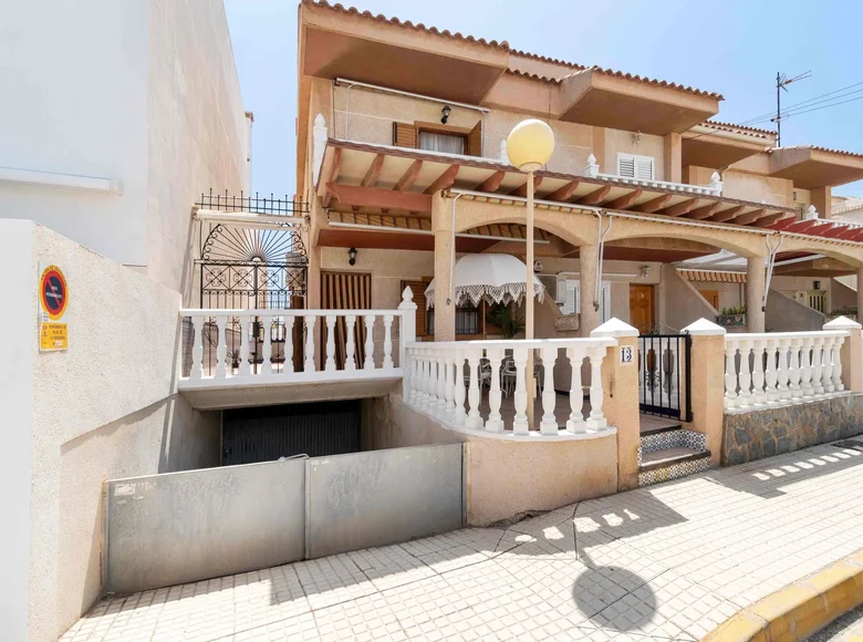 4 bedroom house 74 m² Pilar de la Horadada, Spain