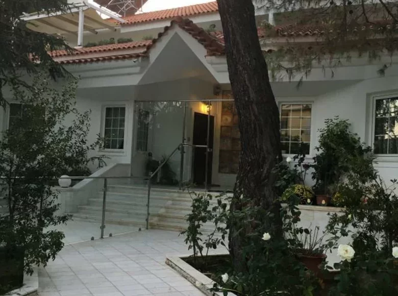 Haus 3 Schlafzimmer 350 m² Athen, Griechenland