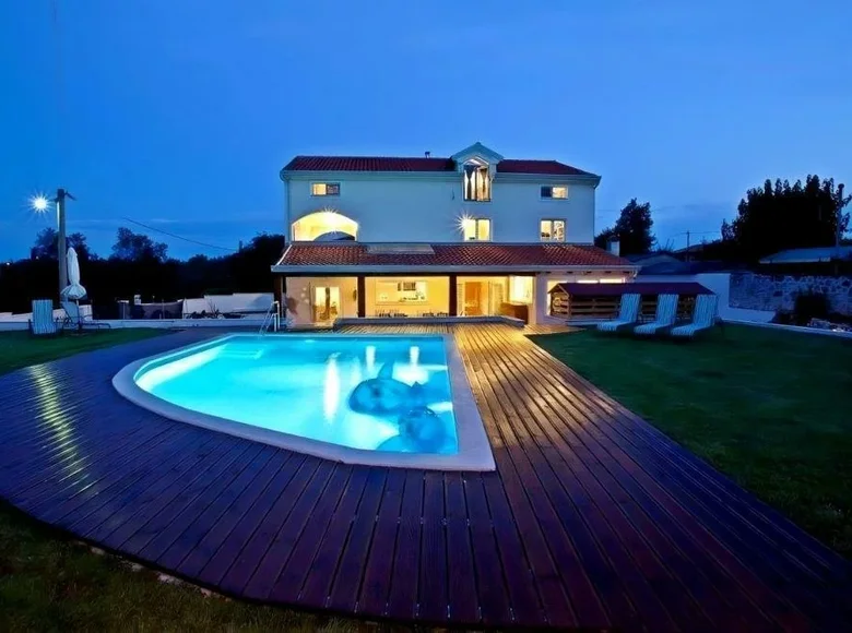 6 bedroom villa 450 m² Rovinj, Croatia