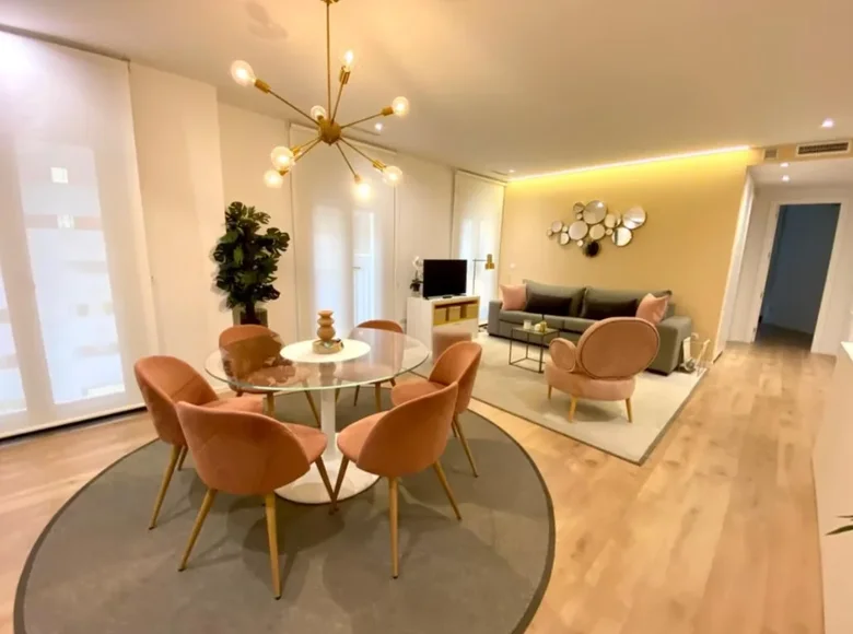 Квартира 2 спальни 100 м² Мадрид, Испания