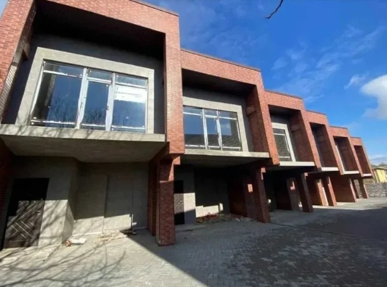 Dom 4 pokoi 105 m² Lymanka, Ukraina