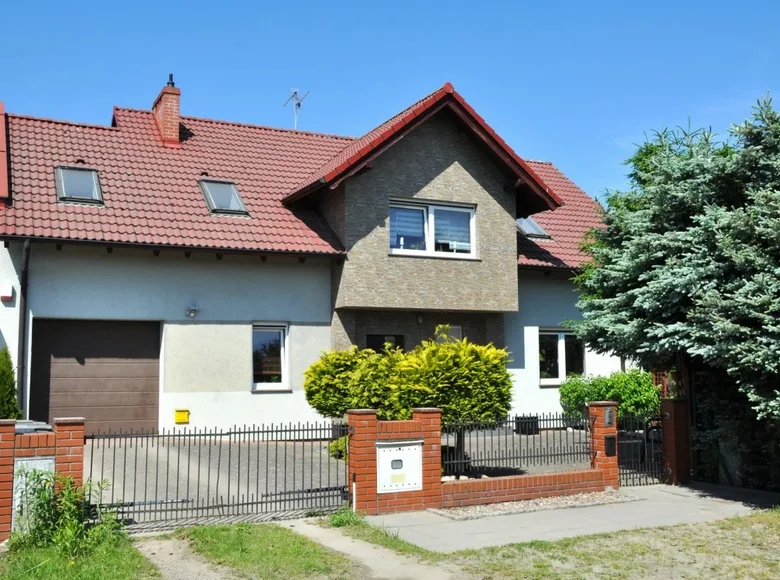 House 187 m² Paproc, Poland