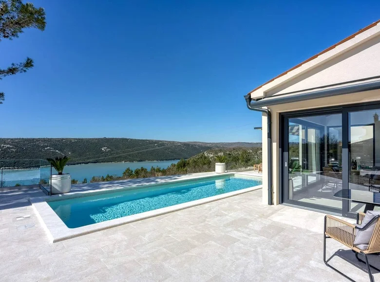 Villa de 2 dormitorios 150 m² Rabac, Croacia