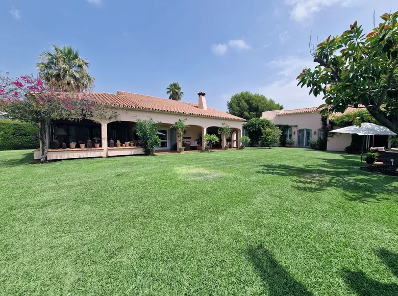 4 bedroom house 659 m² Benahavis, Spain