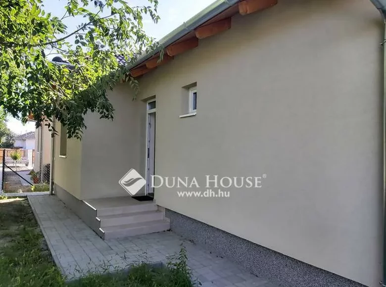 House 91 m² Delegyhaza, Hungary