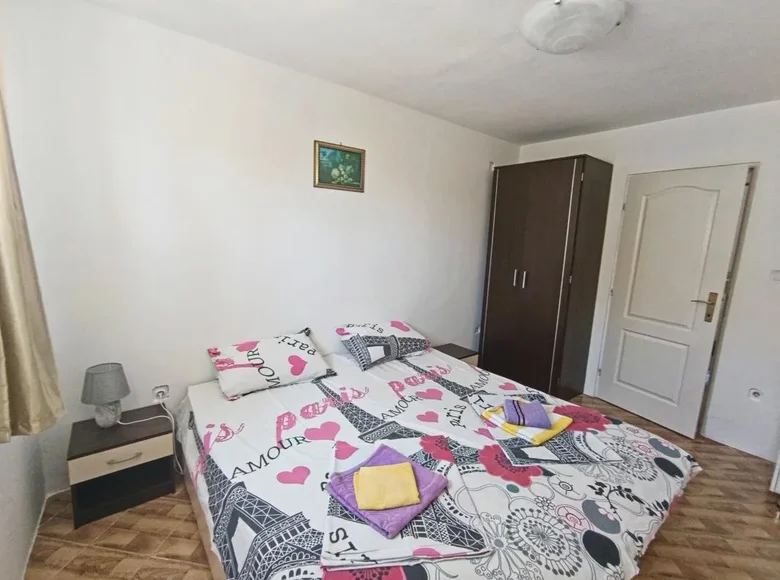 Квартира 2 спальни 65 м² Zagrade, Черногория