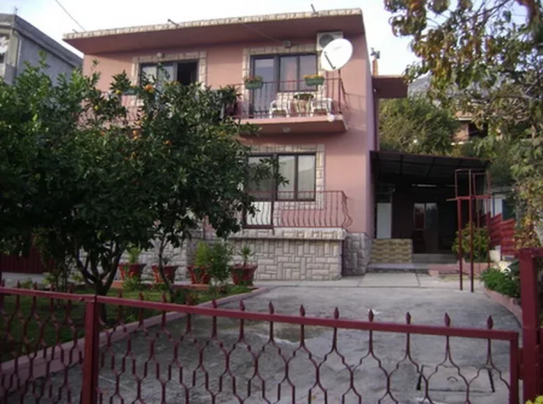 Dom 6 pokojów 200 m² Czarnogóra, Czarnogóra