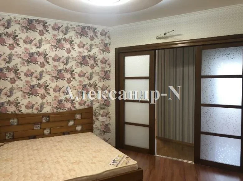 Wohnung 2 Zimmer 74 m² Odessa, Ukraine