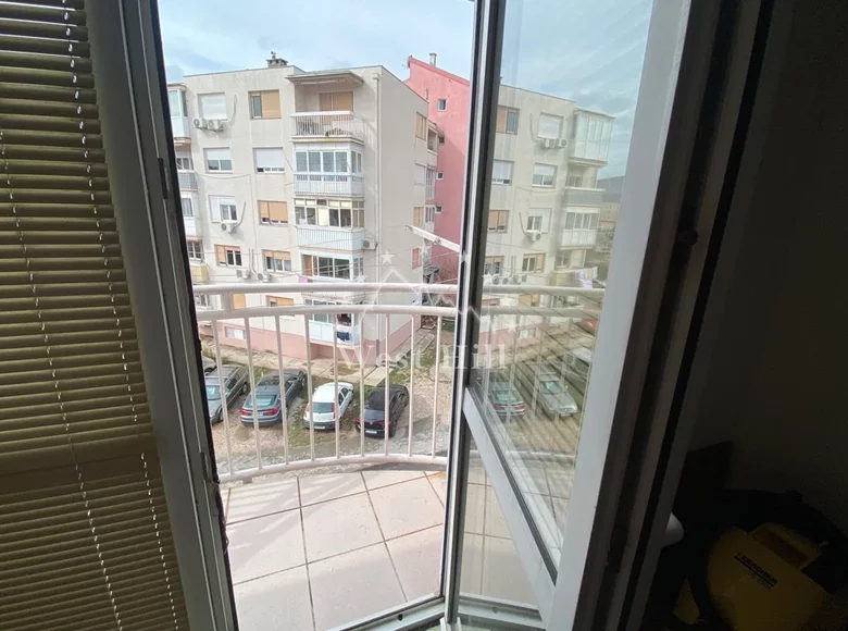Квартира 2 комнаты 70 м² Биела, Черногория