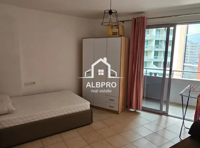 Mieszkanie 2 pokoi 80 m² Rashbull, Albania