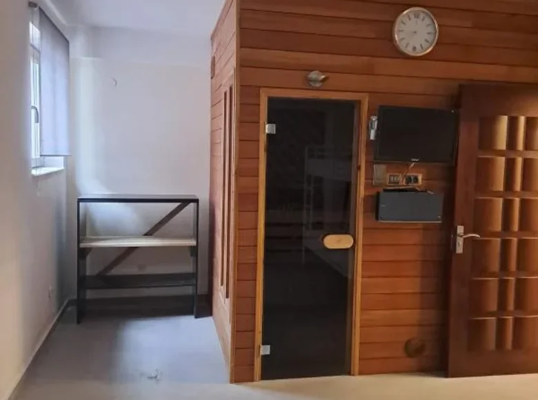 Квартира 1 спальня 72 м² Будва, Черногория