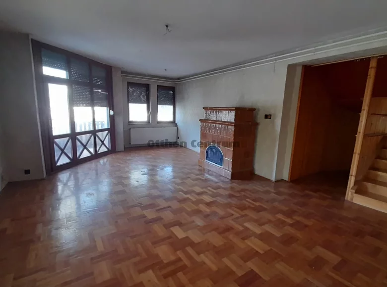 6 room apartment 216 m² Szekszardi jaras, Hungary