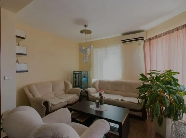 2 bedroom apartment 80 m² Kavac, Montenegro