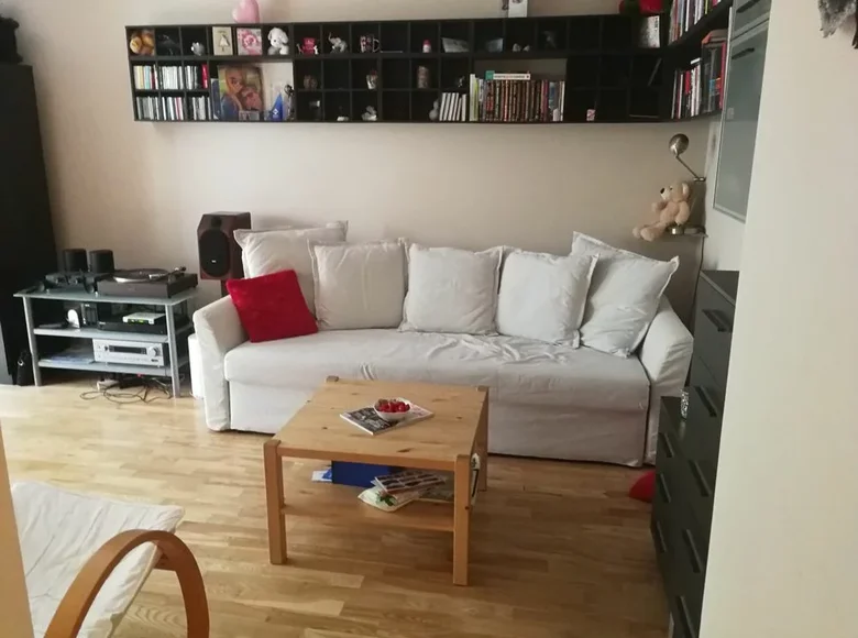 1 room apartment 37 m² in Warsaw, Poland