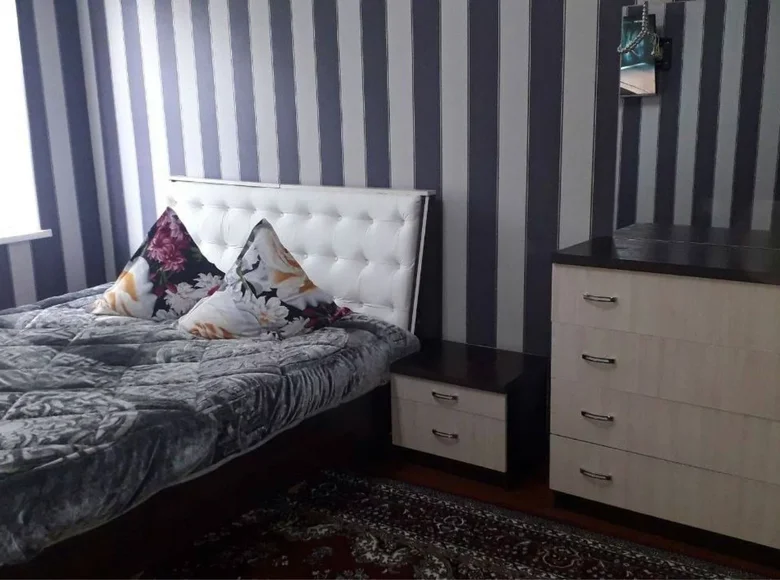 Kvartira 3 xonalar 70 m² Toshkentda