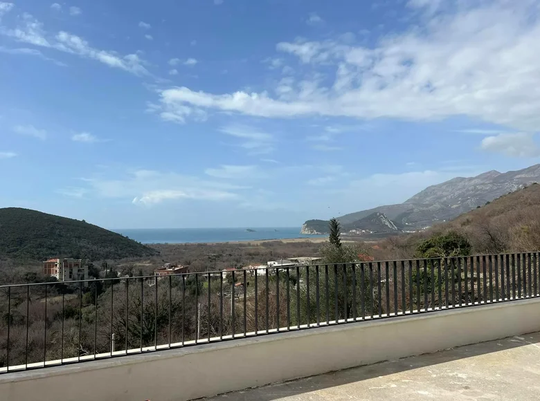 4 bedroom Villa  Buljarica, Montenegro