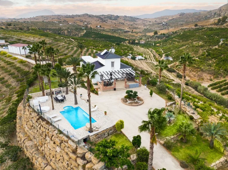 Maison 4 chambres 589 m² Pizarra, Espagne