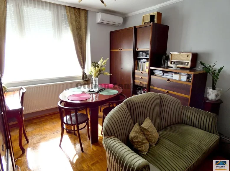 Wohnung 2 Zimmer 49 m² Komorn, Ungarn