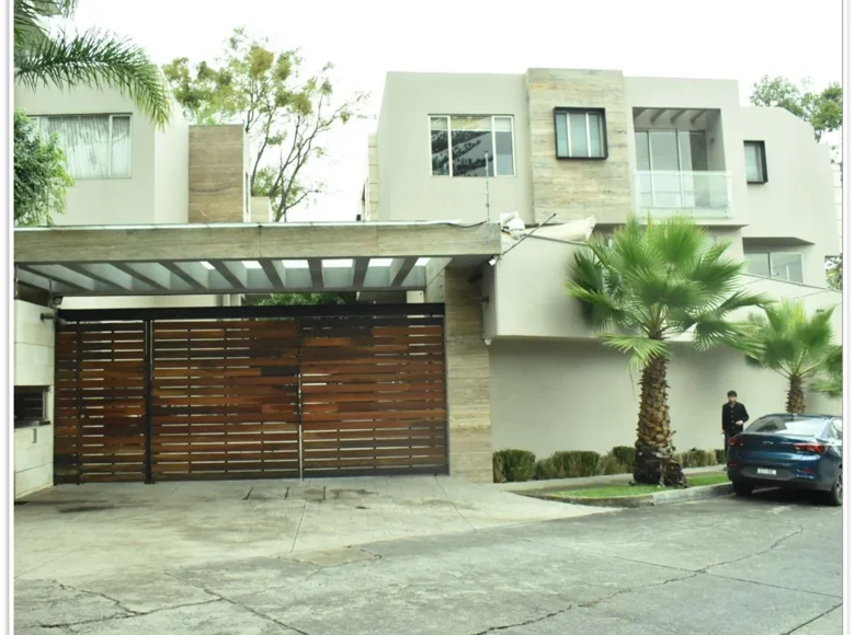 3 bedroom house 440 m² Mexico City, Mexico
