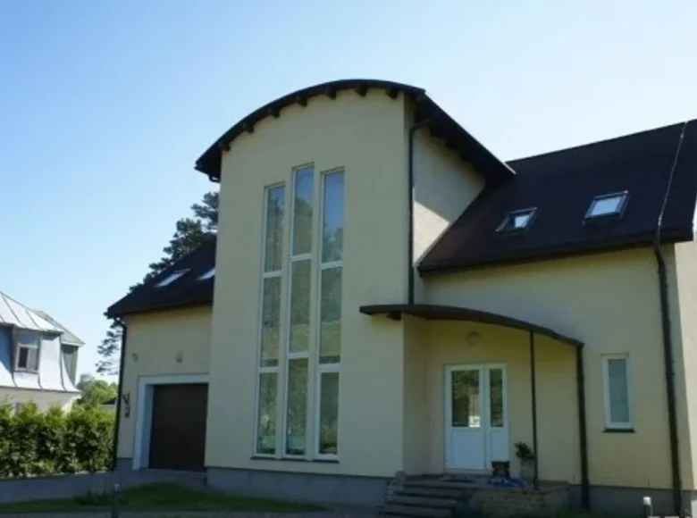 Villa de 4 dormitorios 260 m² Jurmala, Letonia