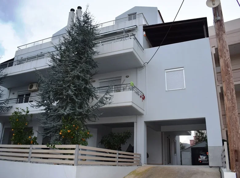 Commercial property 548 m² in Souda, Greece