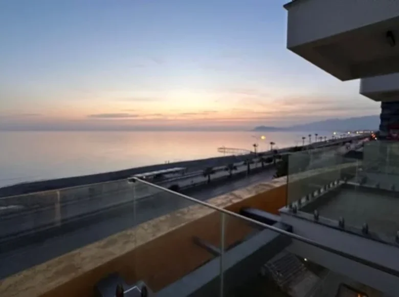 Mieszkanie 2 pokoi 85 m² Mediterranean Region, Turcja