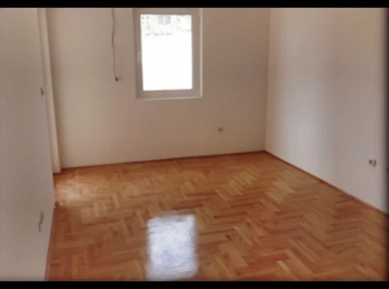 Mieszkanie 2 pokoi 84 m² Igalo, Czarnogóra