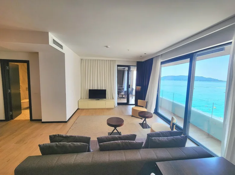 2 bedroom apartment 87 m² Rafailovici, Montenegro