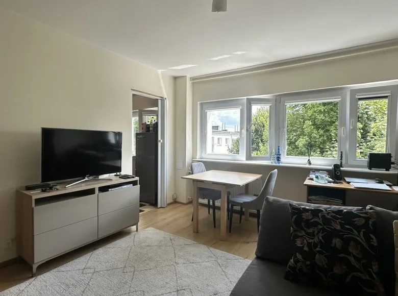 Mieszkanie 2 pokoi 38 m² Poznań, Polska