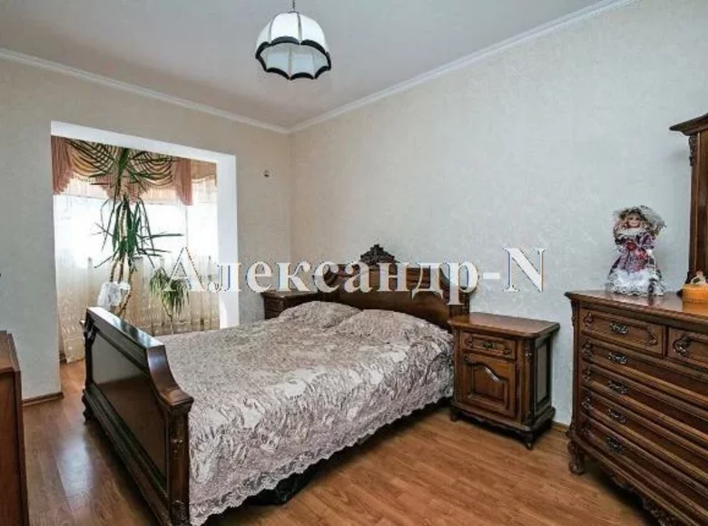 Mieszkanie 4 pokoi 97 m² Odessa, Ukraina