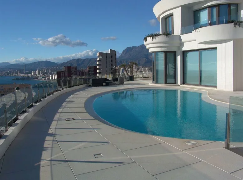 villa de 5 dormitorios 700 m² Benidorm, Španjolska