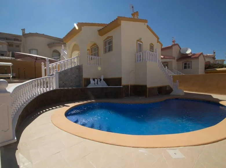 Villa de tres dormitorios 85 m² Izhevsk, Rusia