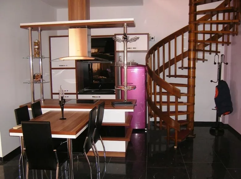 2 bedroom apartment 84 m² Bar, Montenegro