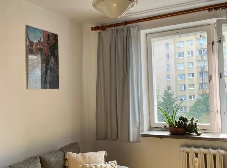 2 room apartment 36 m² Warsaw, Poland