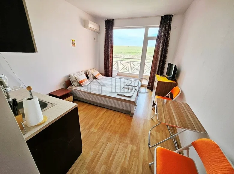 Квартира 1 комната 28 м² Tankovo, Болгария
