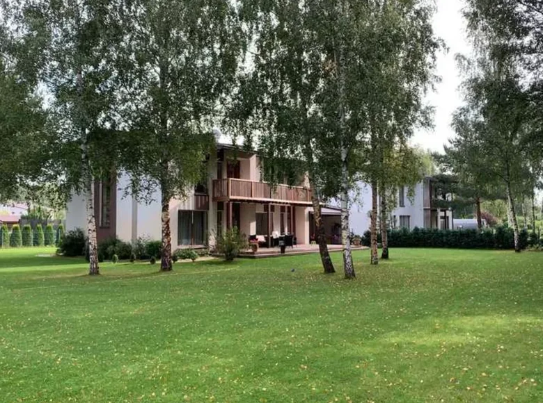 Casa 7 habitaciones 374 m² Babites novads, Letonia