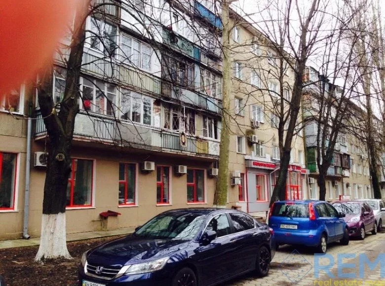 Commercial property 1 021 m² in Odesa, Ukraine