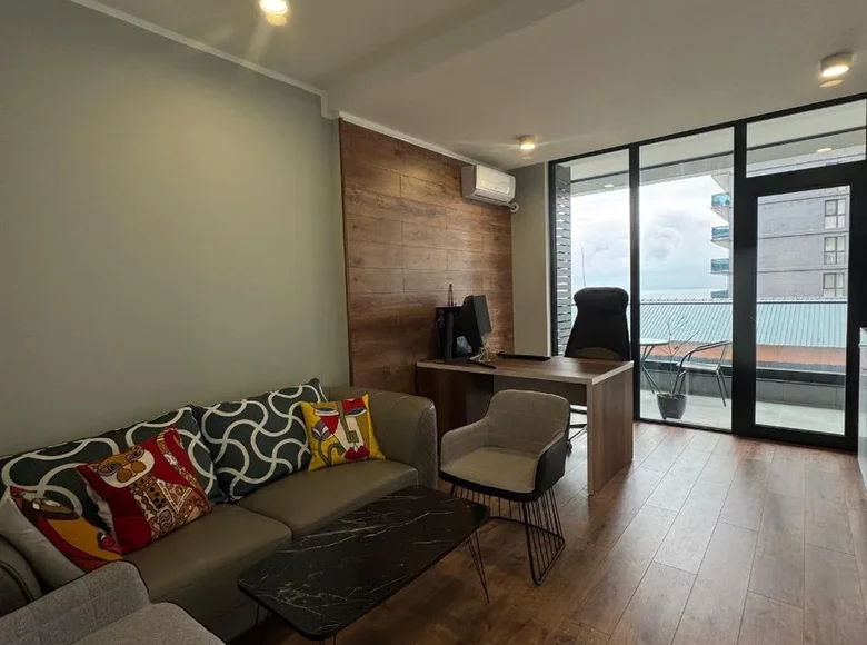 Квартира 2 комнаты 81 м² Батуми, Грузия