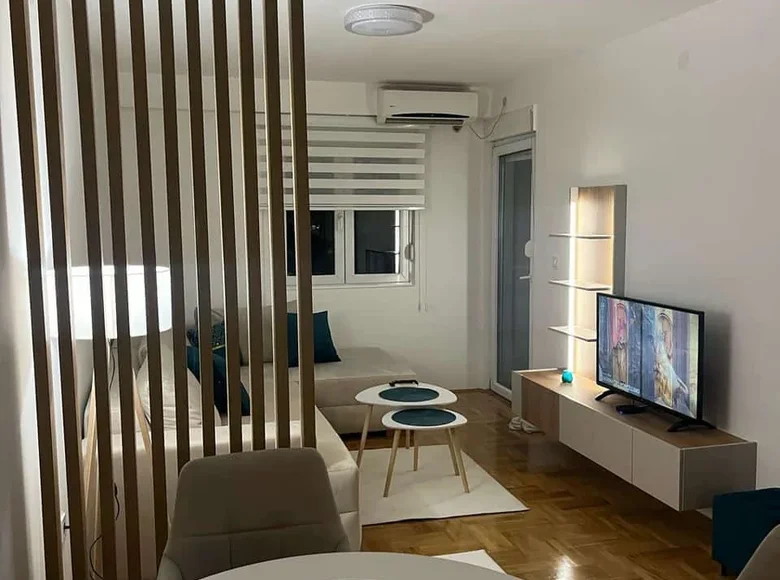 1 bedroom apartment 402 m² in Podgorica, Montenegro