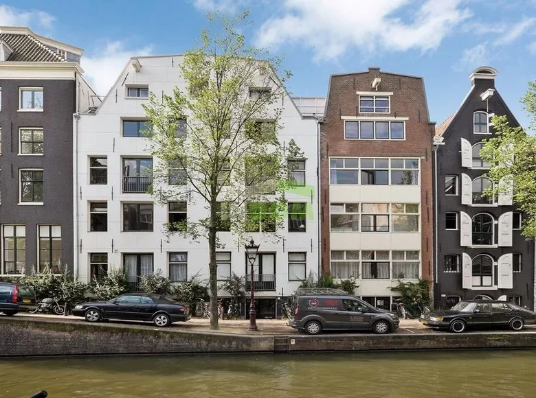 Mieszkanie 3 pokoi 71 m² Amsterdam, Holandia