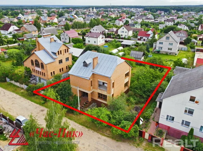 Casa de campo 297 m² Kalodishchy, Bielorrusia
