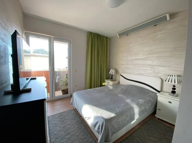 Квартира 1 спальня 52 м² Челуга, Черногория
