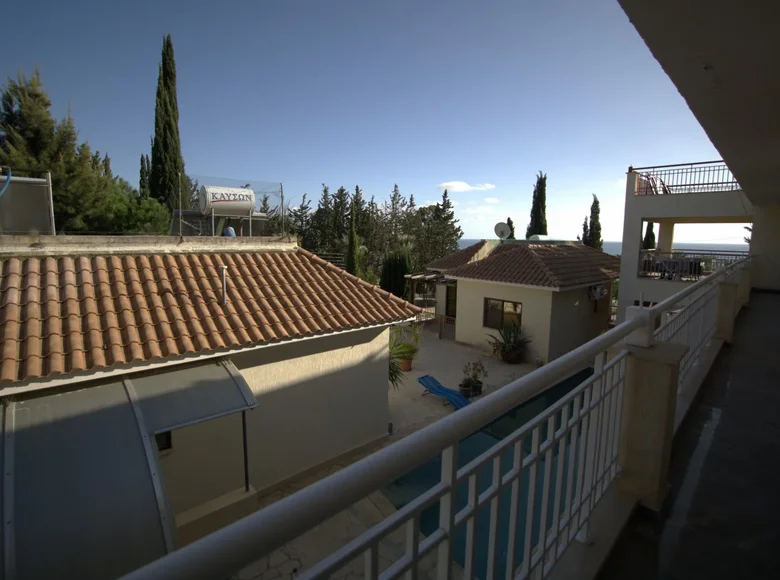 Mieszkanie 2 pokoi 76 m² Kouklia, Cypr