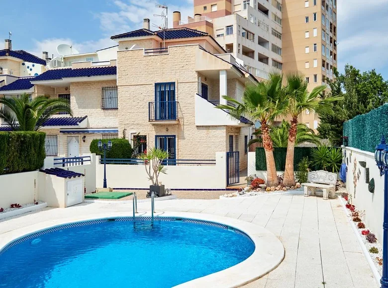 Szeregowiec 3 pokoi 105 m² Izhevsk, Rosja
